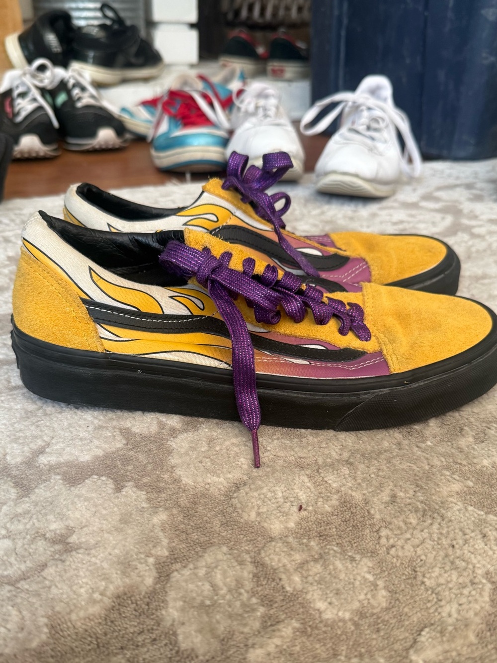 NWOT Vans flame shoes sz 8.5